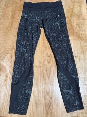 lululemon athletica Black & Gray Geometric Print High-Rise Leggings